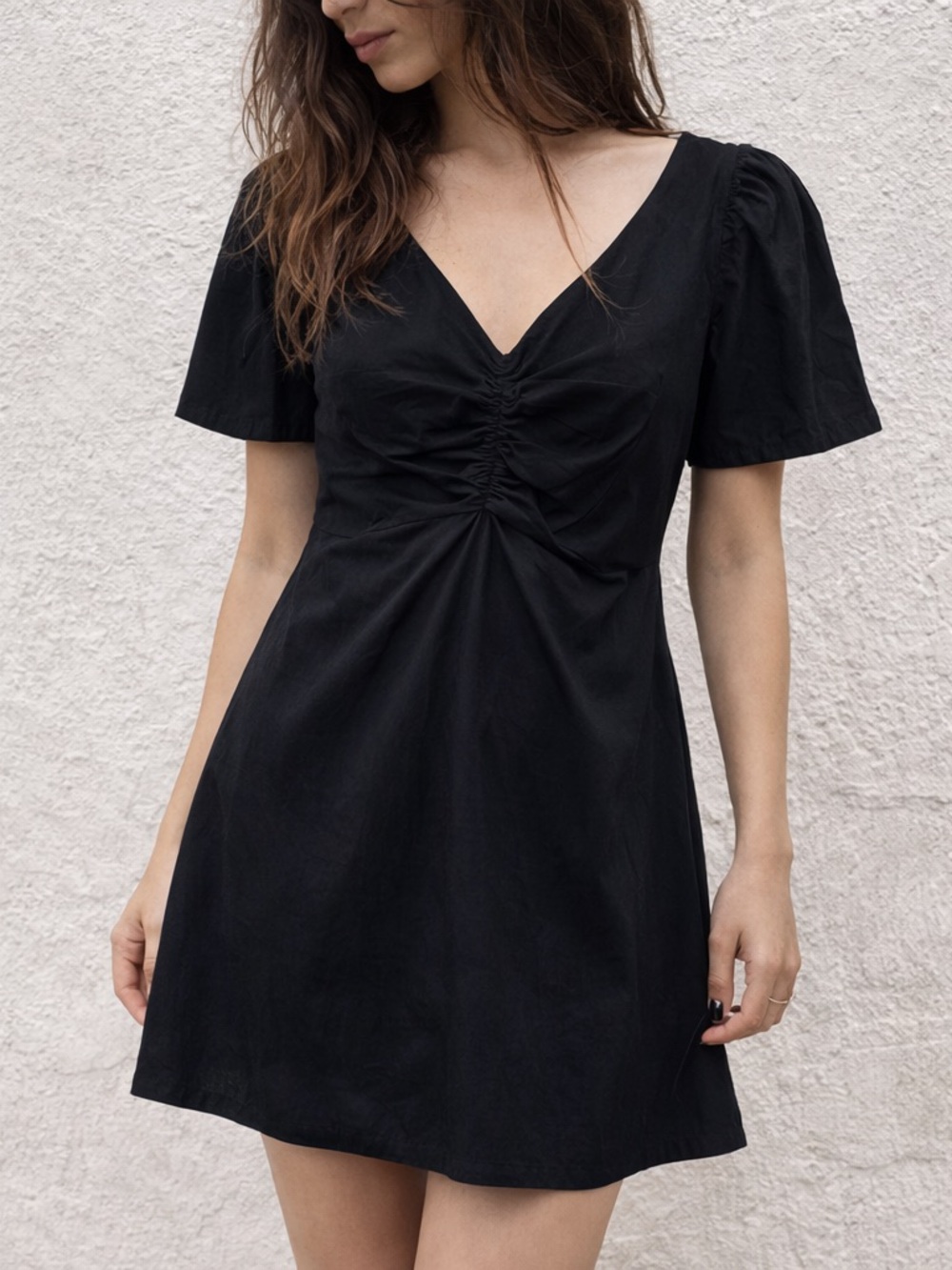 Club Monaco Black Ruched Front Mini Dress Size 2 Minimalist Chic Quiet Luxury
